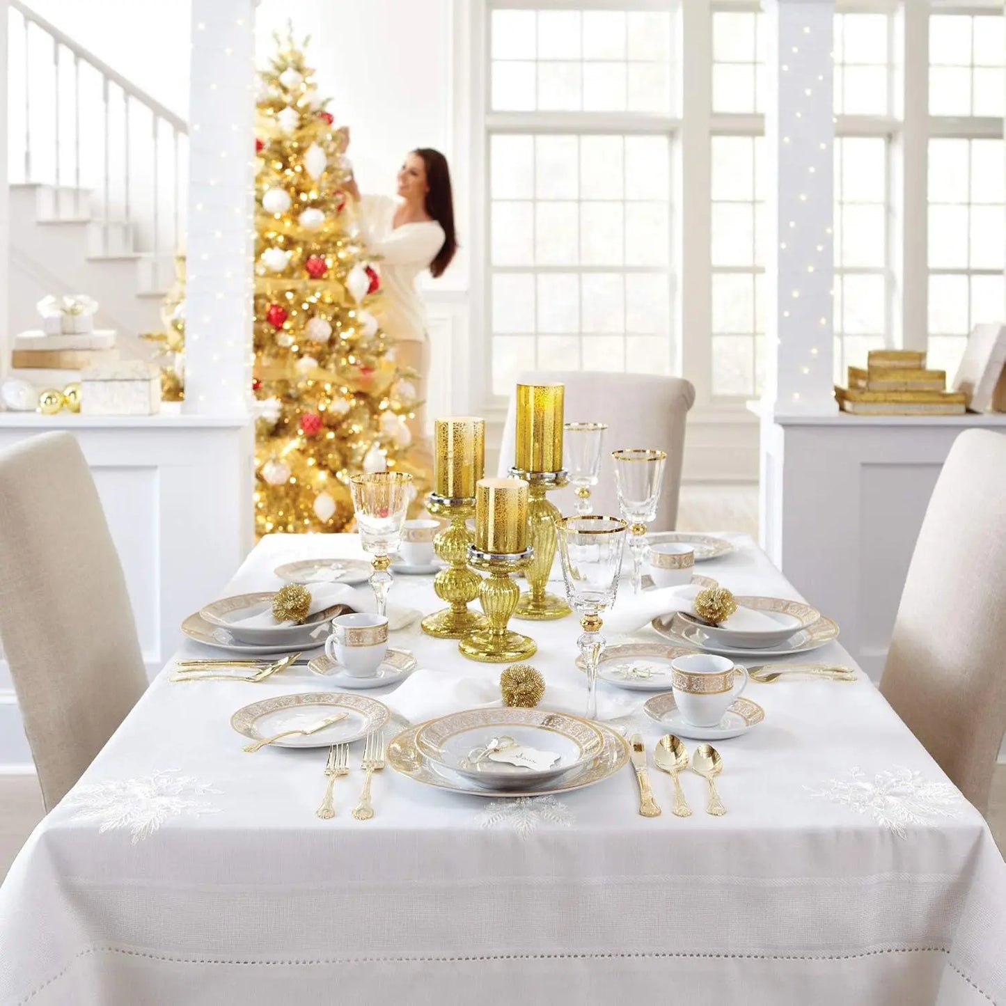 40-Piece Premium Golden Porcelain Dinnerware