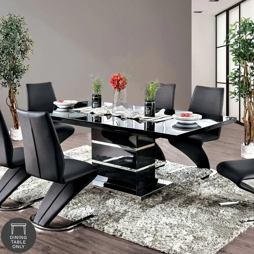 Extendable Dining Table Smooth Finish